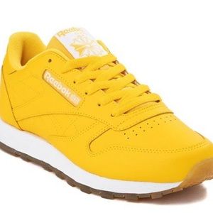 Womens Reebok Classic Athletic Shoe - Toxic Yellow / Gum
Size: 8 M